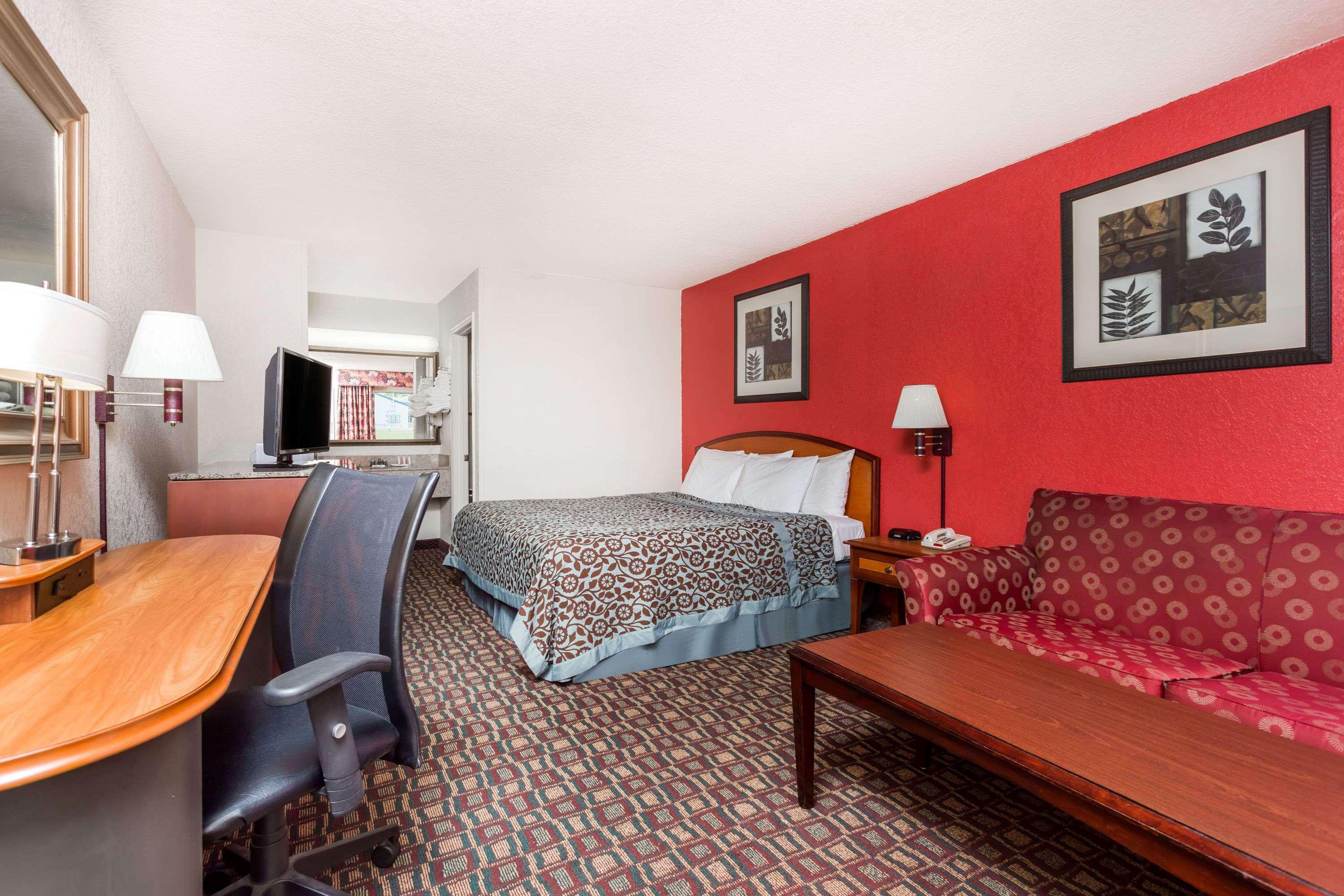 Days Inn By Wyndham Augusta Wheeler Road Eksteriør billede