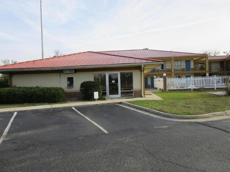 Days Inn By Wyndham Augusta Wheeler Road Eksteriør billede